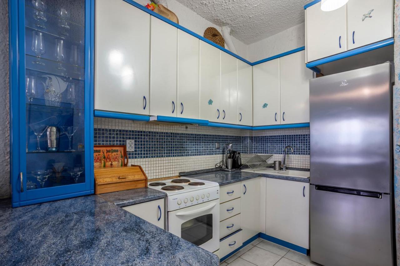 Rafaella Sea View Apartments 1 페프코초리 외부 사진