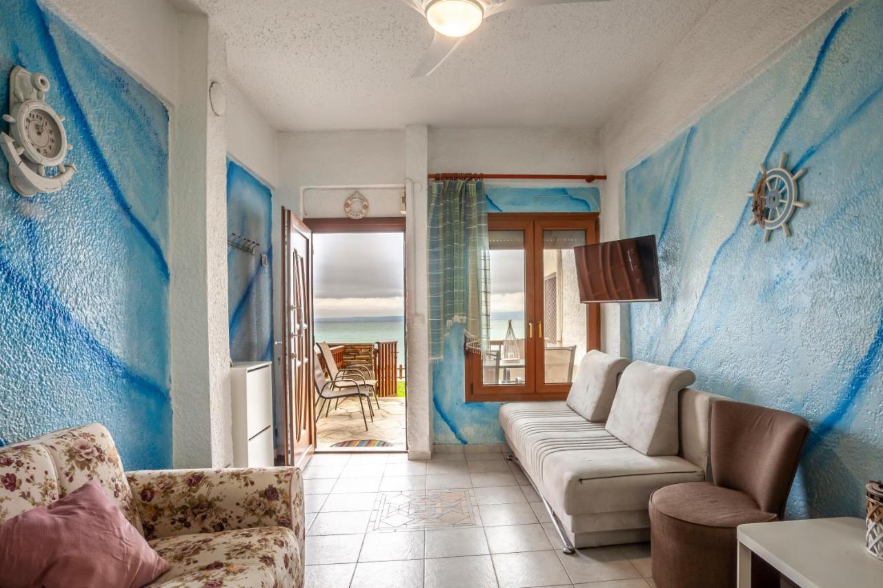 Rafaella Sea View Apartments 1 페프코초리 외부 사진