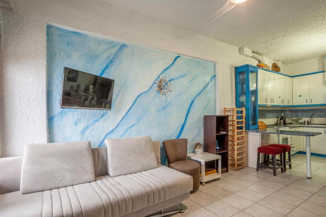 Rafaella Sea View Apartments 1 페프코초리 외부 사진